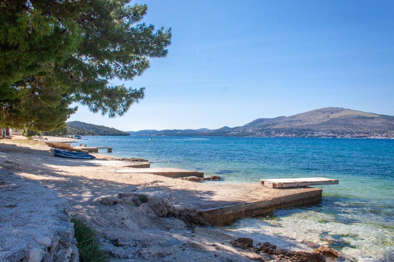 Marcel Apartment Mit Meerblick Trogir Eksteriør billede